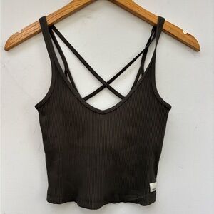 Vuori Ribbed Crop Tank